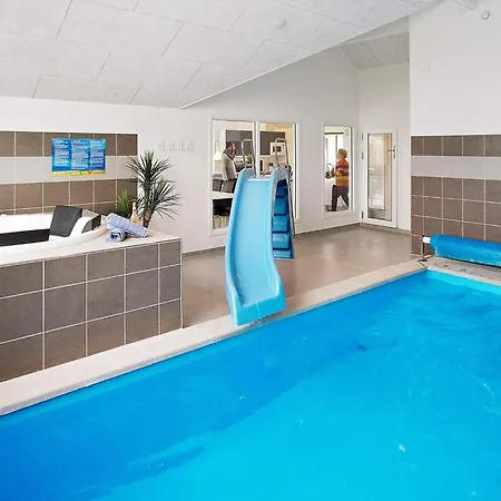 Tatil Evi 18 Person In Hasselberg Kappeln